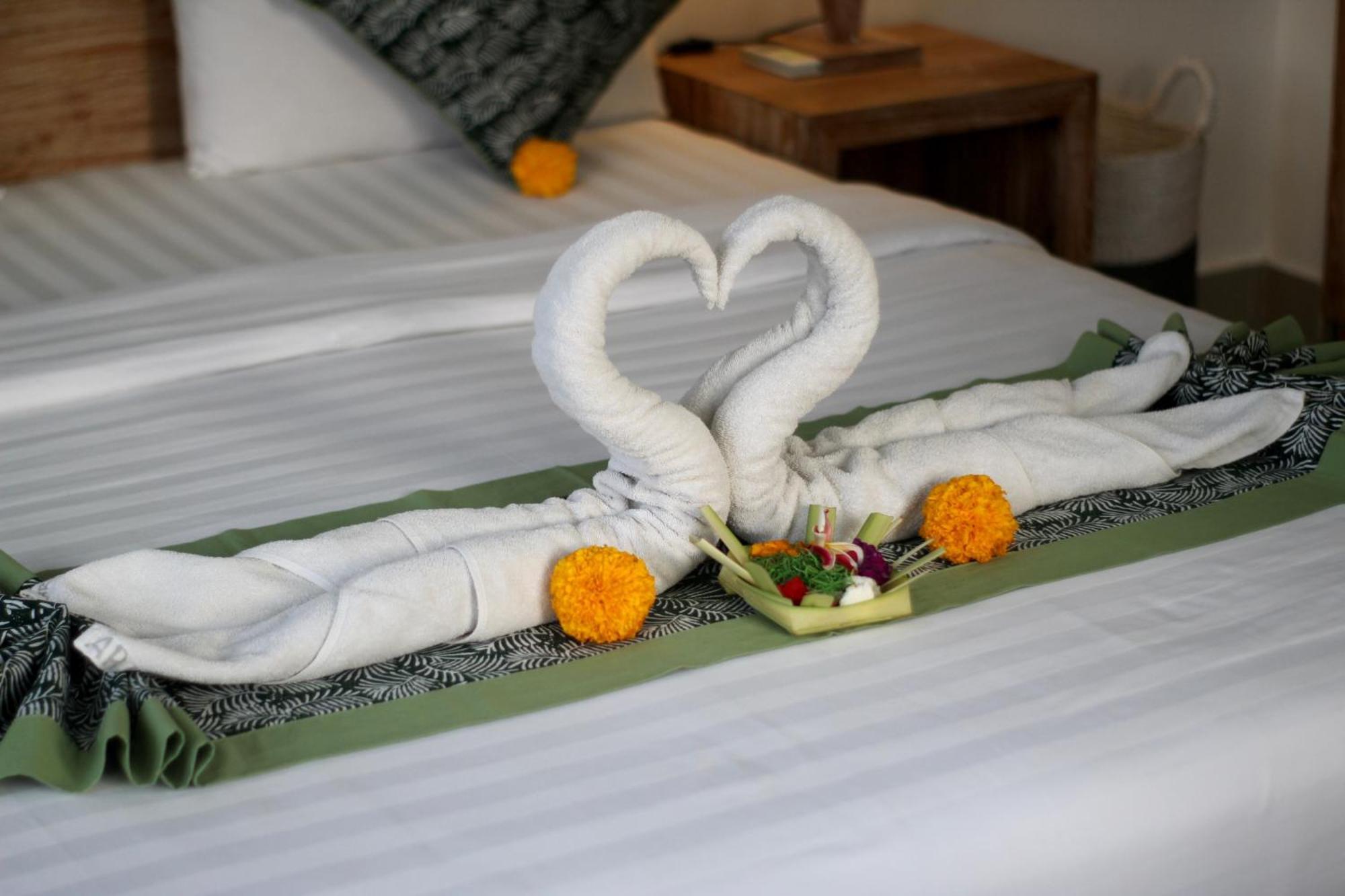 Hanaka Riverside Ubud Экстерьер фото